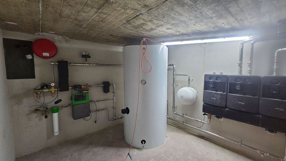 Gasbrennwertheizung in der Stahlberghalle