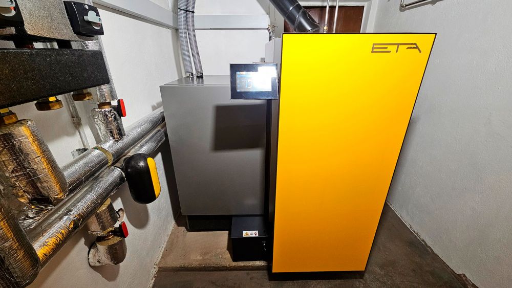 ETA Twin Scheitholz-/Pellet-Kombikessel in Walldürn