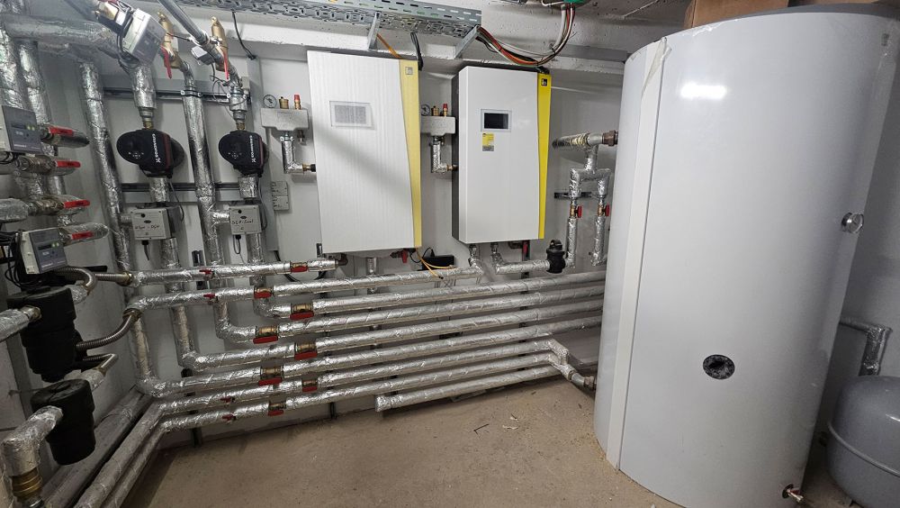 Wärmepumpe in einem Dorfgemeinschaftshaus